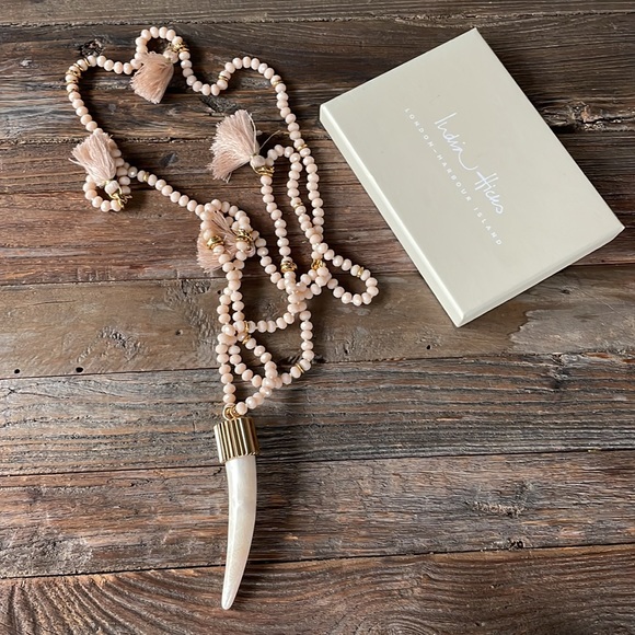 India Hicks Free Spirit horned tassel necklace EUC - Picture 4 of 7
